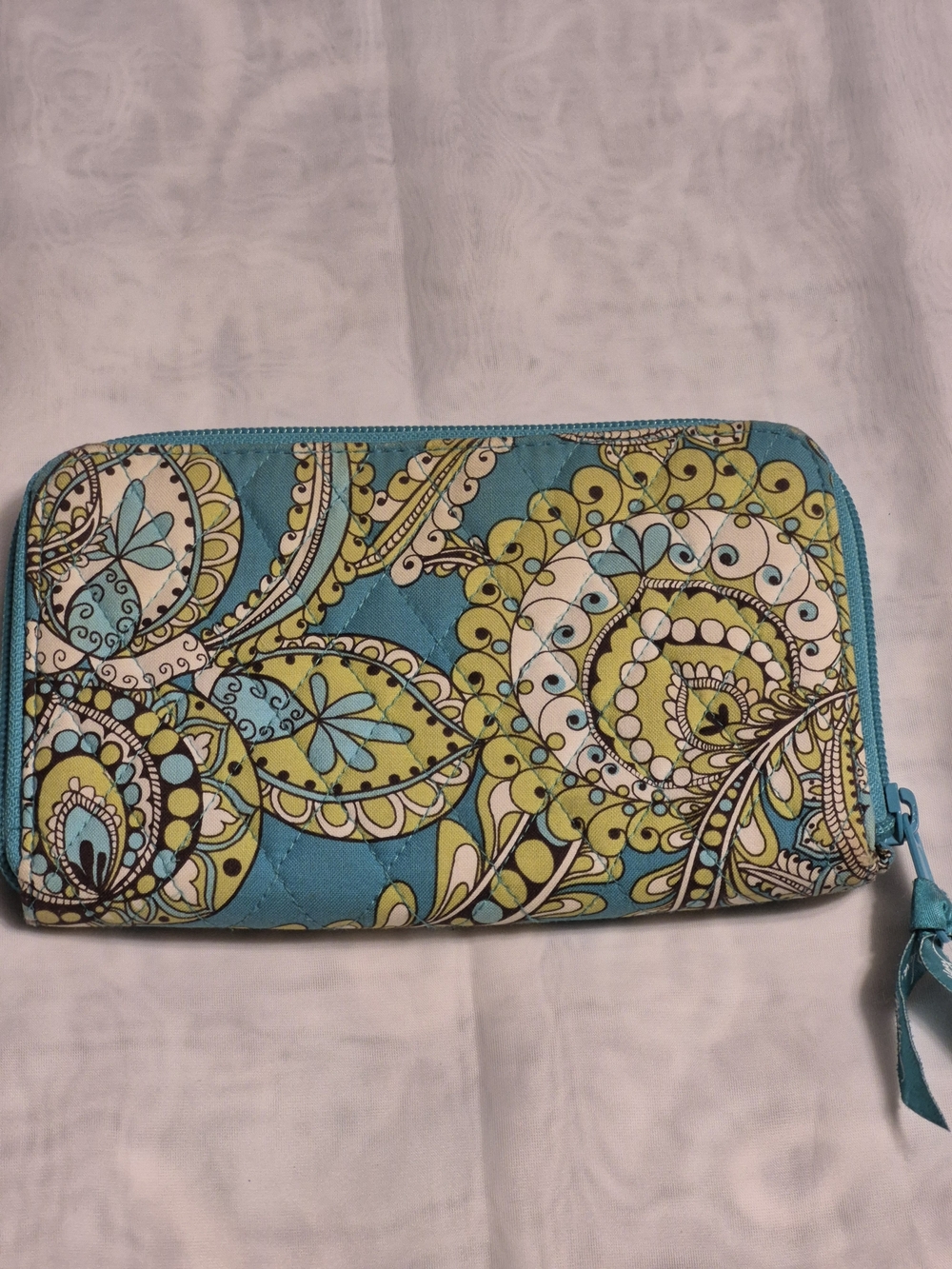 Vera Bradley Teal Ribbon Zip Pull Wallet with White Scripting